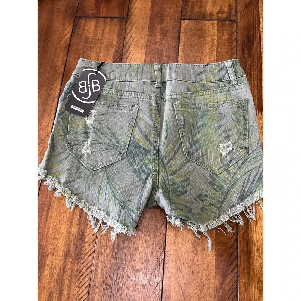 Boom Boom Jeans Denim Shorts Woman Size 5 Green NEW Tropical‎ Distressed